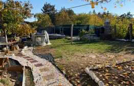 Apartament 2 camere la curte comună,104 mp, zona Ultracentrală!