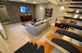 Apartament 2 camere situat in centru, 93 mp