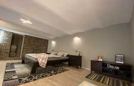 Apartament 2 camere situat in centru, 93 mp