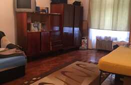 Apartament de 2 camere, decomandat, 80 mp, zona Ultracentrala!