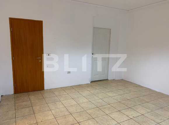 Spațiu comercial de închiriat P-ta Garii - 76840SIC | BLITZ Arad | Poza3