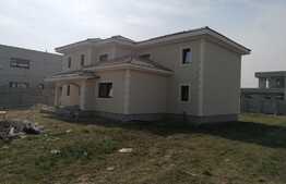 Vila impunatoare P+1E, 218 mp utili, teren 700 mp, Vladimirescu