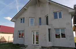 Casa la gri P+M, 165 mp utili, teren 300 mp, in Zimandu Nou