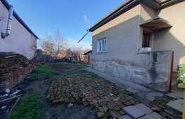 Casă de renovat, 70 mp utili, teren 900 mp, in Sega