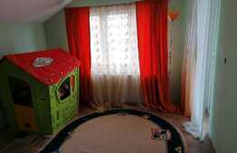 Casa individuala, 130 mp utili, teren 400 mp, mobilata, in Bujac