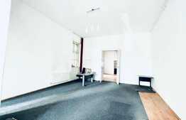 Oportunitate investiție! Apartament spatios de 4 camere, 239 mp construiti, zona excelenta, Ultracentral!