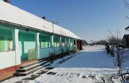 Casa 150 mp utili, teren 1629 mp, Livada