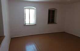 Casa 150 mp utili, teren 1629 mp, Livada