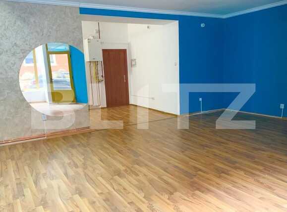 Spațiu comercial de închiriat Central - 79237SIC | BLITZ Arad | Poza1