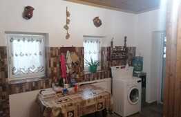 Casa 130 mp, 4 camere, 665 mp teren, Curtici