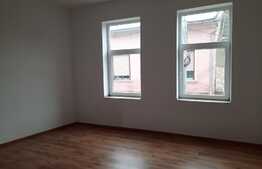 Garsoniera in imobil tip casa, 37 mp, zona Dragasani!