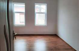 Garsoniera in imobil tip casa, 37 mp, zona Dragasani!