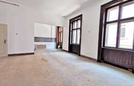 Apartament ultracentral, 2 camere, 75 mp utili, stadiu de renovare