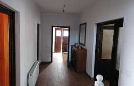 Casa individuală de 189 mp utili, teren 4227 mp, in Macea