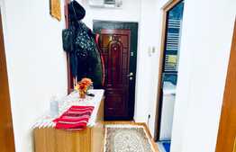 Apartament de 2 camere, 55 mp, semidecomandat, zona Fortuna!