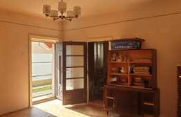 Casa individuala, teren 750 mp, centru Curtici