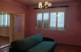 Casa individuala, teren 750 mp, centru Curtici