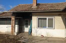 Casa individuala, teren 750 mp, centru Curtici