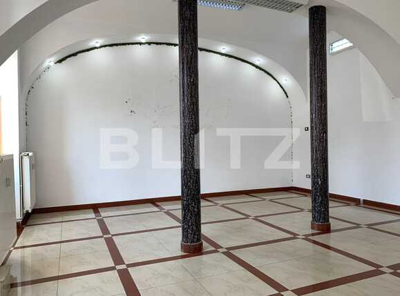 Spațiu comercial de închiriat Ultracentral - 80891SIC | BLITZ Arad | Poza1