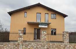 Casa P+M, 170 mp utili, teren 500 mp + parcela alaturata de 940 mp, Bujac