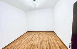  Apartament de 2 camere, 60 mp, decomandat, zona Centrala!