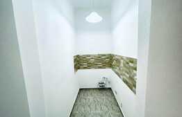  Apartament de 2 camere, 60 mp, decomandat, zona Centrala!