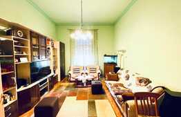 Apartament spațios de 2 camere, 76 mp, decomandat, zona Centrala!