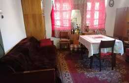 Casa renovabila sau demolabila, teren 5506 mp, Paulis