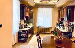 Apartament premium de 3 camere in inima orașului, 137 mp, zona Ultracentrala!