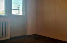 Apartament de 3 camere, 2 balcoane, garaj, 79 mp,  Central!