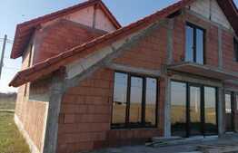 Casa 4 camere, 150 mp utili, teren 860 mp, Mandruloc