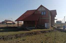 Casa 4 camere, 150 mp utili, teren 860 mp, Mandruloc