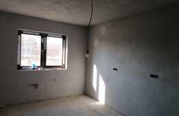 Casa 4 camere, 150 mp utili, teren 860 mp, Mandruloc