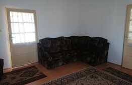 Casa individuala, 3 camere, teren 2797 mp, zona centru Ghioroc