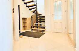 Apartament tip penthouse cu finisaje premium, 150 mp utili, terasa 100 mp, Negociabil!