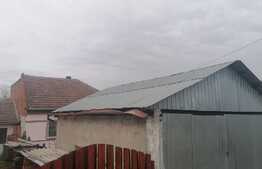 Casa 4 camere,150 mp utili, teren 446 mp, Dragasani