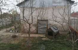 Casa 4 camere,150 mp utili, teren 446 mp, Dragasani