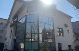 Cladire D+P+1E+M, 10 camere, zona centrala Arad