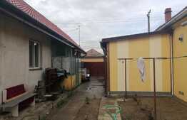 Casa 4 camere, teren 1245 mp, Aradul Nou