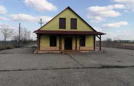 Casa P+M, cu teren 7900 mp, 2000 mp betonati, Fantanele