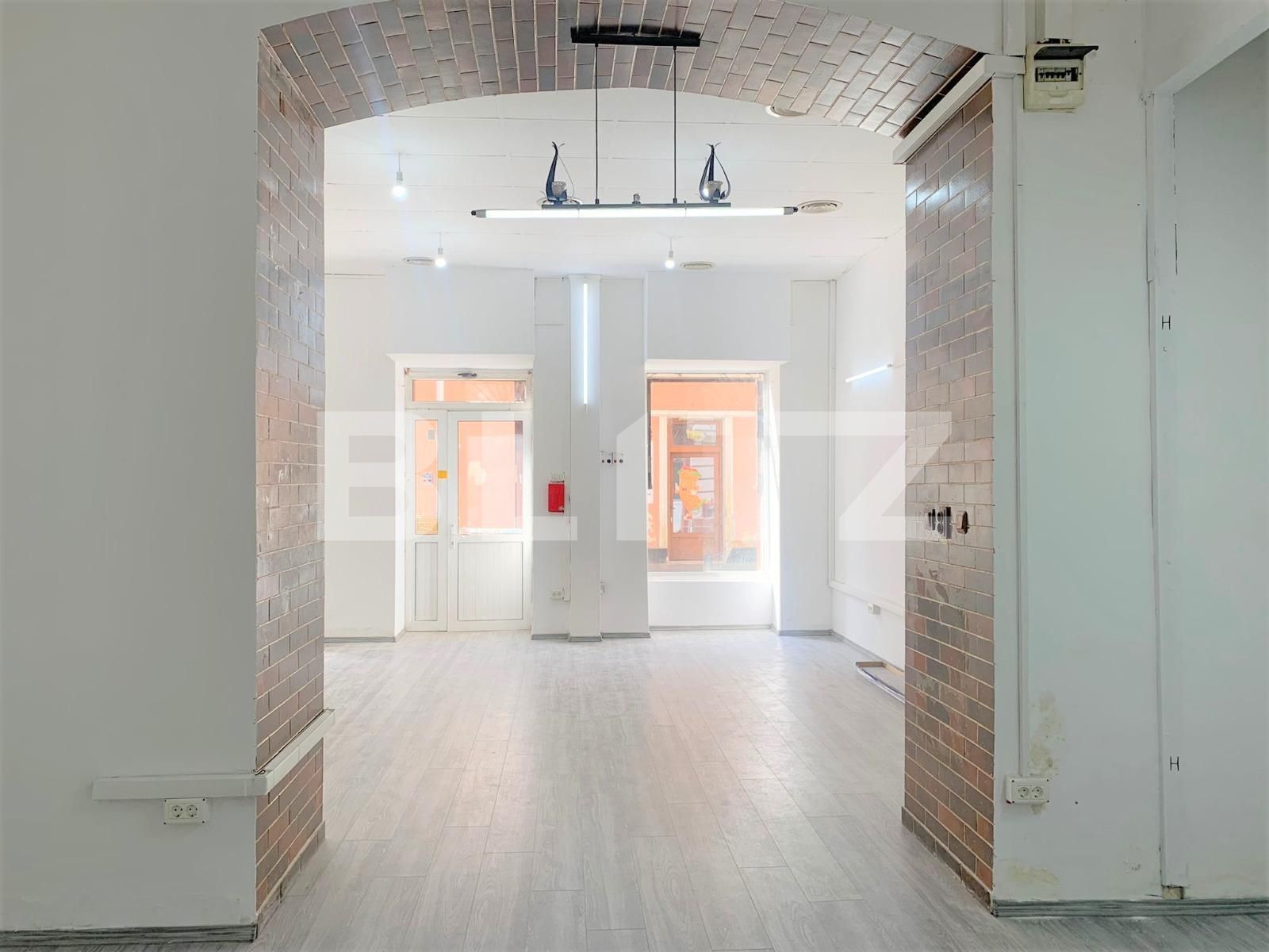 Spațiu comercial de închiriat Central - 84974SIC | BLITZ Arad | Poza4