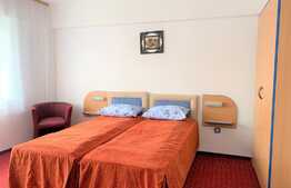 Hotel de inchiriat proaspat renovat, P+2+M, zona Centrala