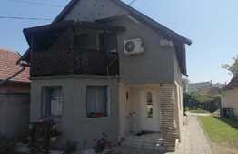 Casa 4 camere, 140 mp utili, teren 403 mp, Pecica