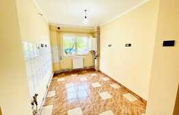 Oportunitate! Apartament spatios, 4 camere, 93 mp, zona Micalaca