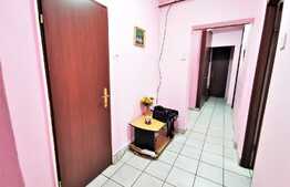 Apartament 4 camere, 90 mp utili, etaj intermediar, Micalaca, zona 600