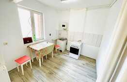  Apartament de 2 camere, 54 mp, semidecomandat, Bd Revolutiei