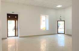 Spatiu comercial cu vitrina, 85 mp, zona Centrala 