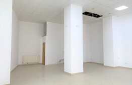 Spatiu comercial cu vitrina, 85 mp, zona Centrala 