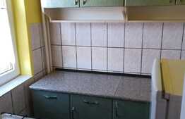 Apartament de 2 camere, 35 mp, semidecomandat, zona Intim