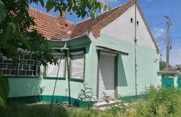 Casa de renovat/demolat, teren 3092 mp, Sântana